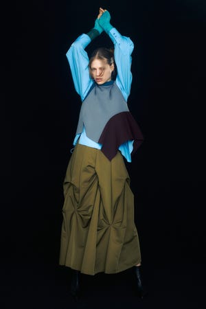 【PLUS】ランダムタックフレアスカート