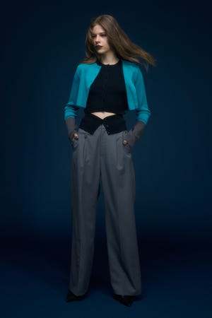 【PLUS】マルチウェイレイヤードセットニットカーディガン