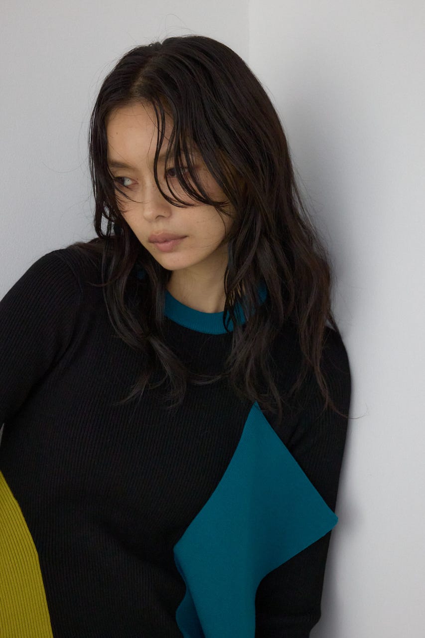 【PLUS】アシンメトリードレープニット 柄BLK FREE