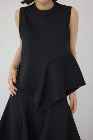 【PLUS】イレヘムドレープニットベスト