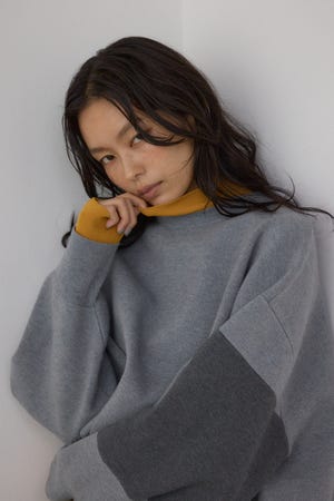 【PLUS】レイヤードライクブロッキングプルオーバー