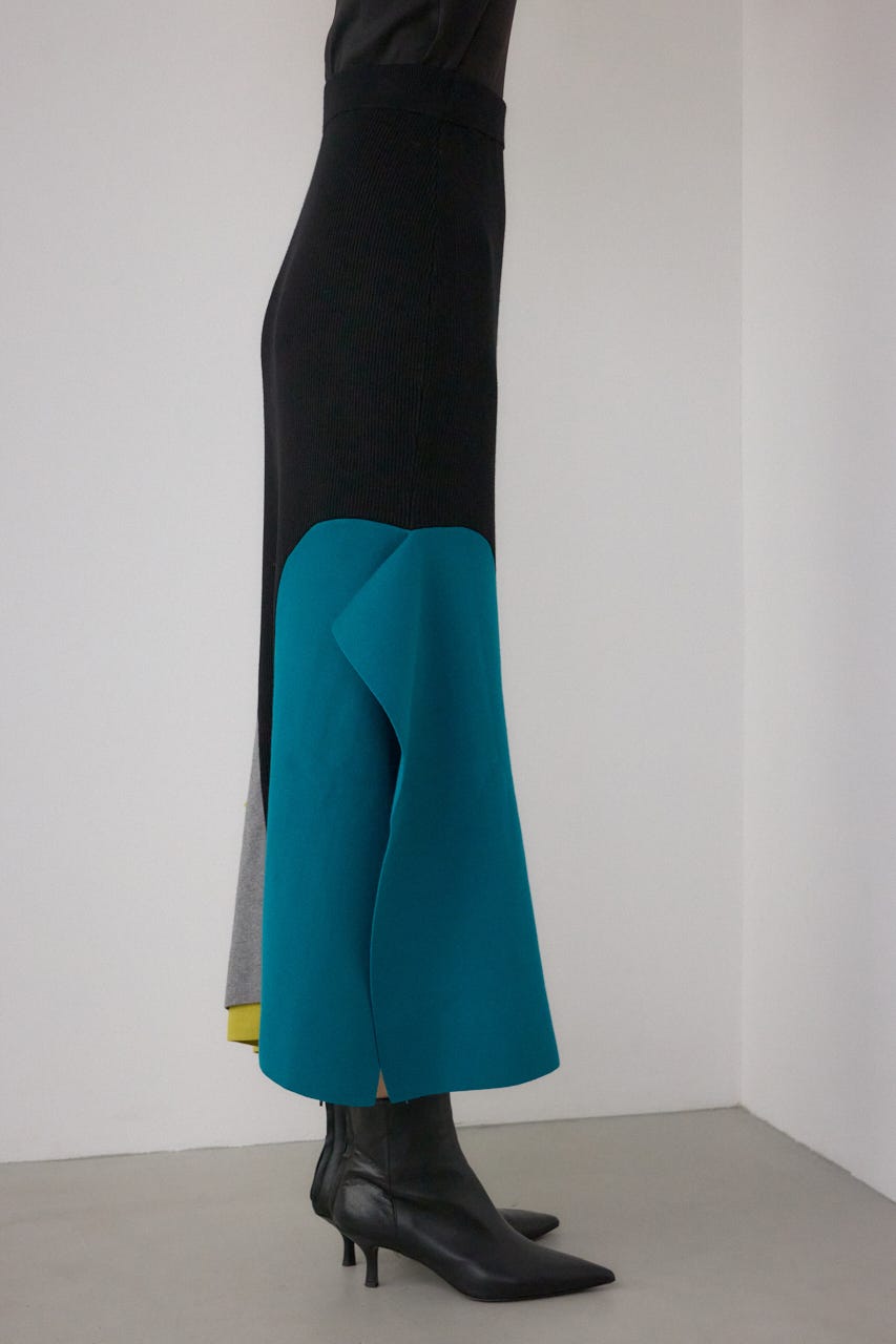 【PLUS】パネルマーメイドスカート 柄BLK M