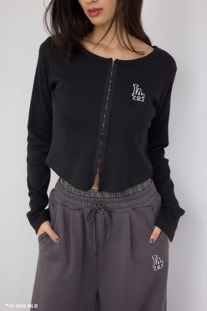 【MLB】AZUL フロントホックリブトップス