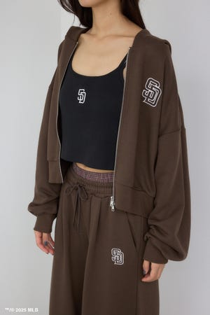 【MLB】AZUL ロゴショートパーカー