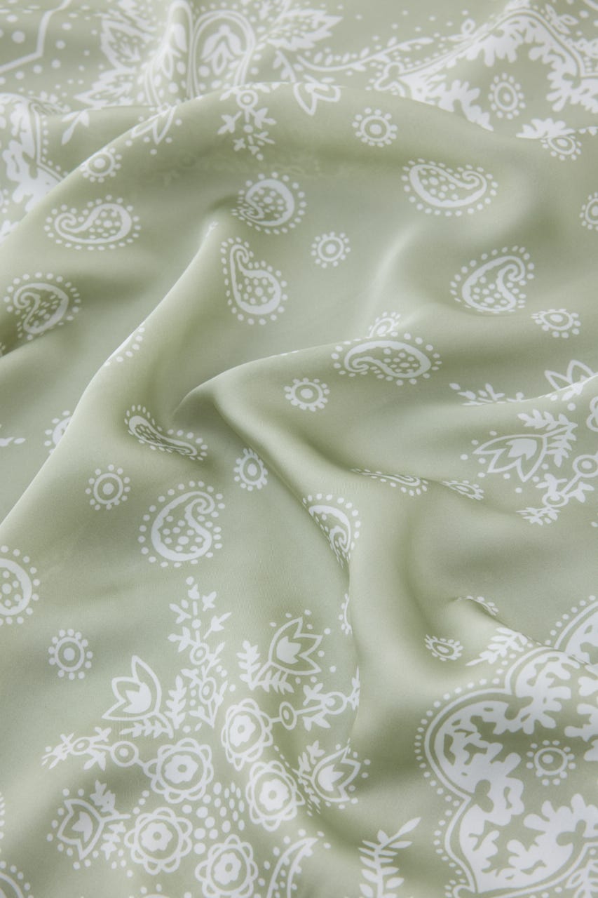 ペイズリー柄スカーフ MINT FREE