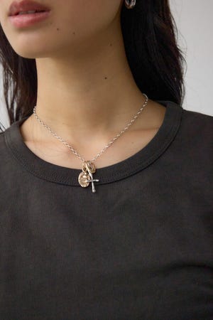 マルチチャームネックレス