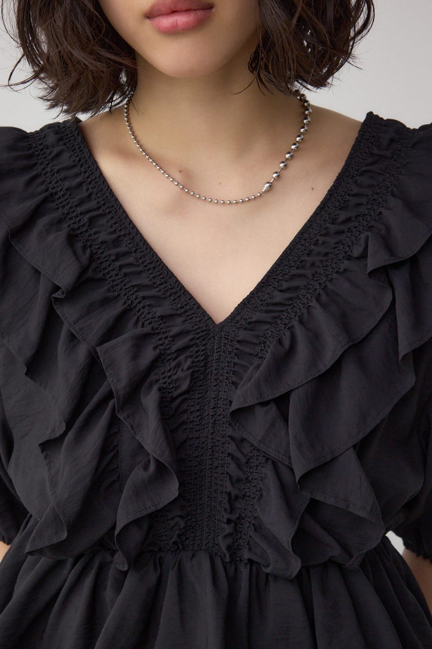 ラッフルショルダーブラウス BLK M