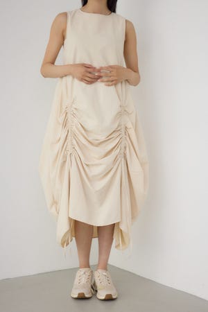 【PLUS】ギャザーイレヘムワンピース