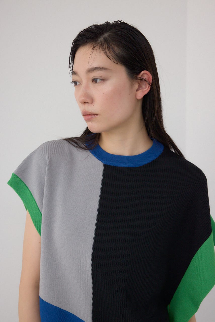 【PLUS】ブロッキングアシンメトリーニットベスト 柄BLK FREE