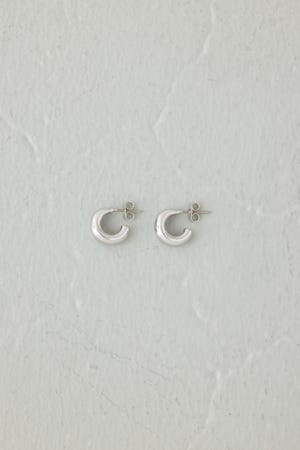 ボリュームミニフープピアス