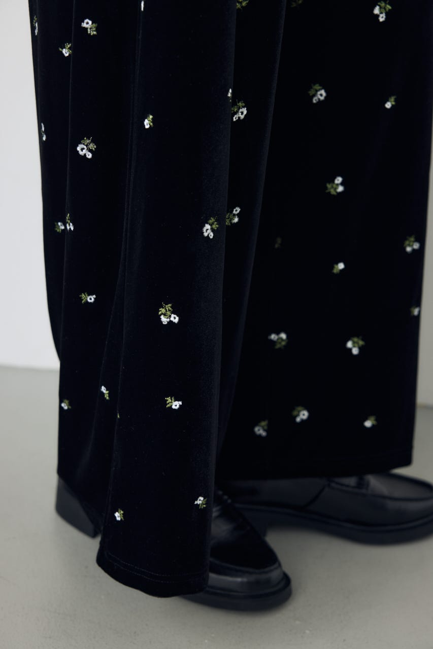 ベロア刺繍ワイドパンツ 柄BLK FREE