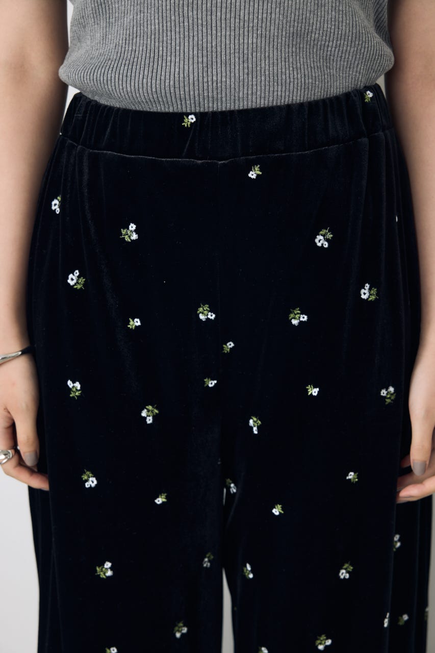ベロア刺繍ワイドパンツ 柄BLK FREE