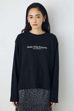 センターロゴロングスリーブトップス