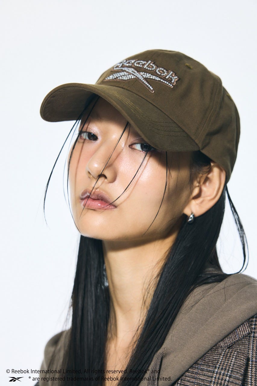 【REEBOK×AZUL】ラインストーンキャップ BRN FREE