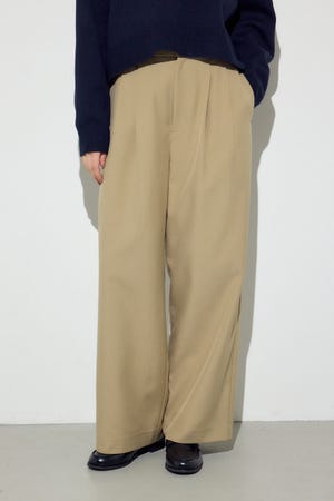 ベーシックタックワイドパンツ