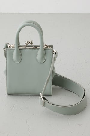 メタルフレームスクエアバッグ