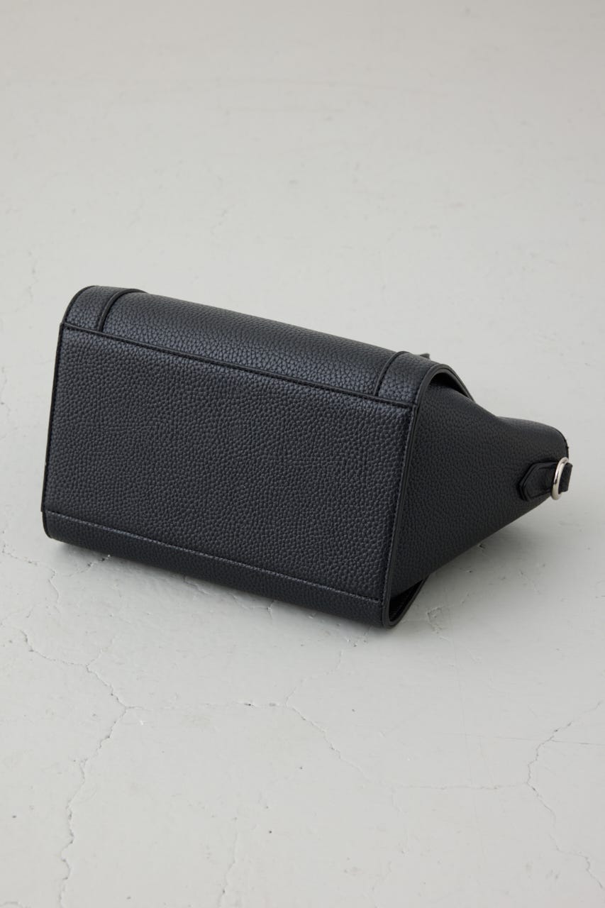 チャームセットトラペイズドバッグ BLK FREE