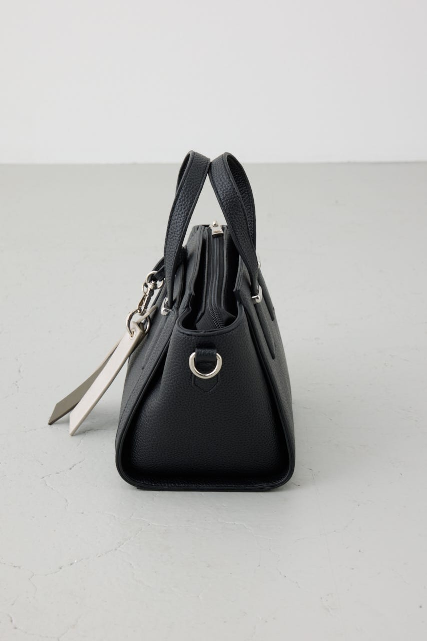 チャームセットトラペイズドバッグ BLK FREE