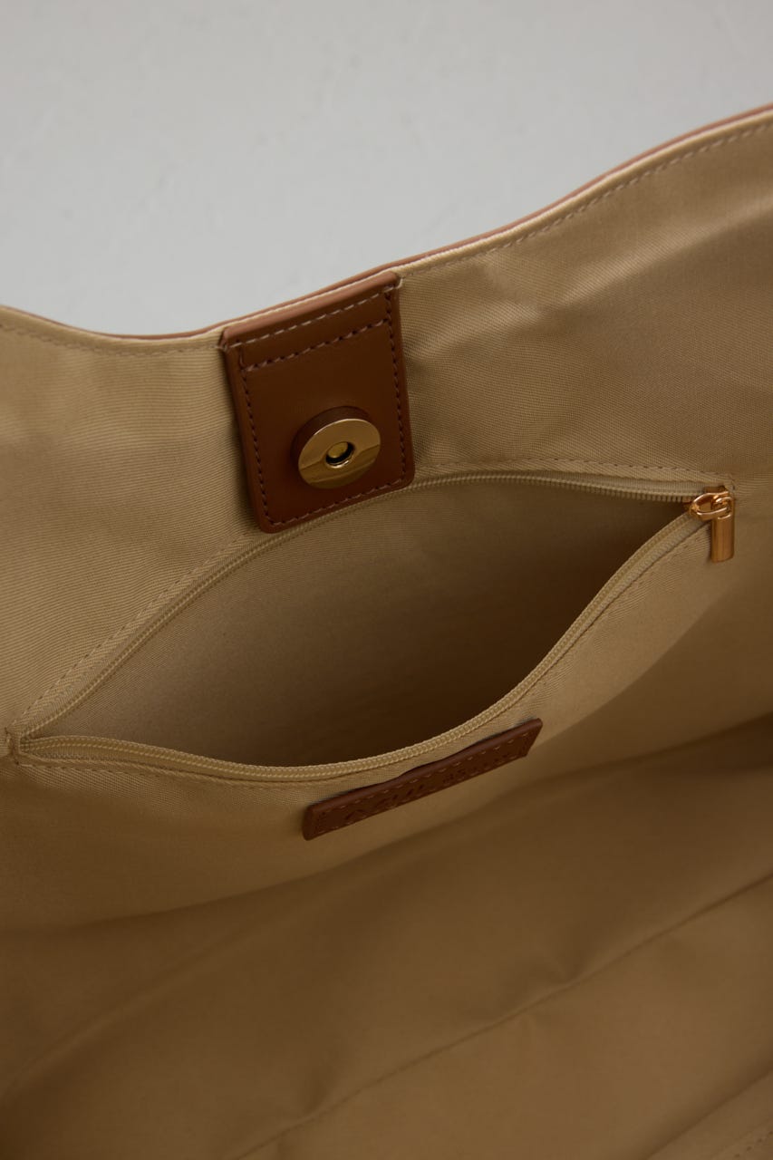 フェイクレザーパイピング雑材トートバッグ CAM FREE