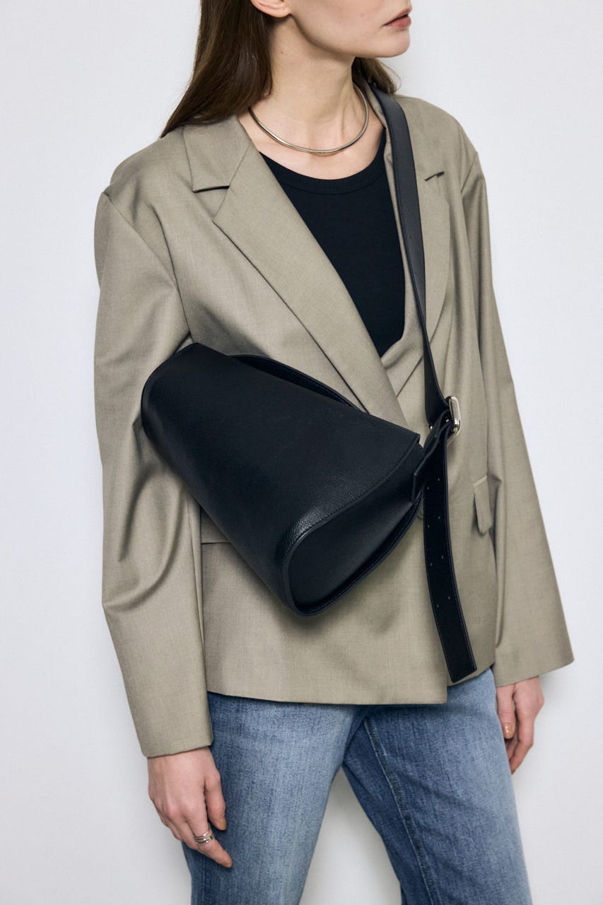 フェイクレザークロスボディバッグ BLK FREE