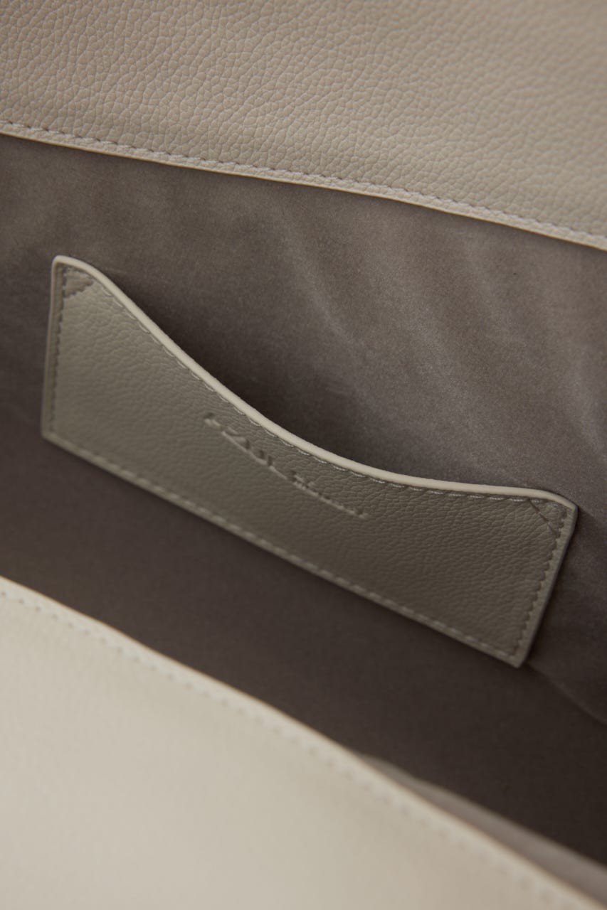 フェイクレザークロスボディバッグ IVOY FREE