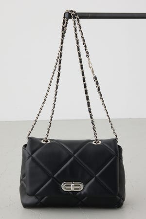 キルティングデザインフラップバッグ