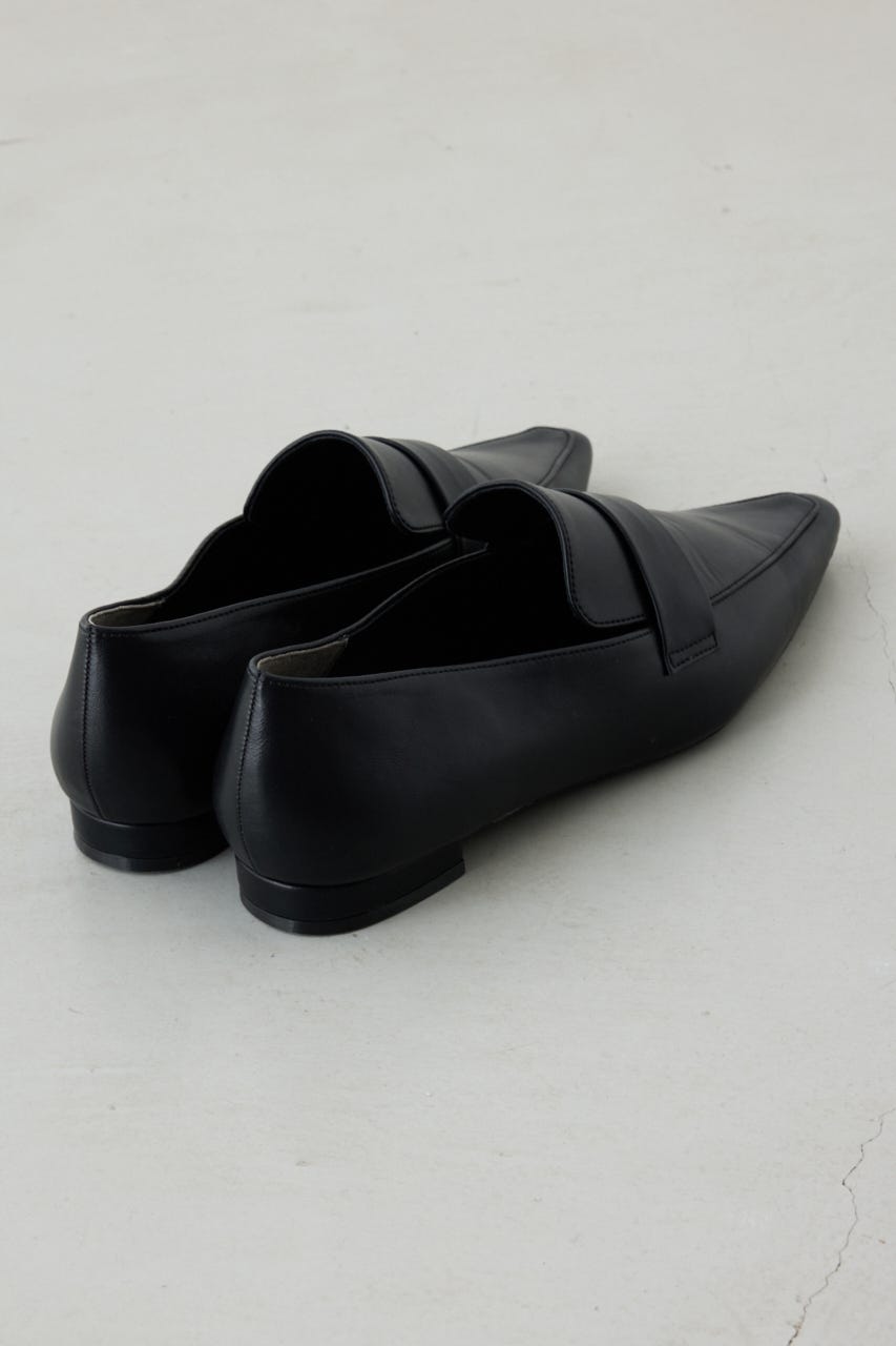 ポインテッドトゥローファー BLK S