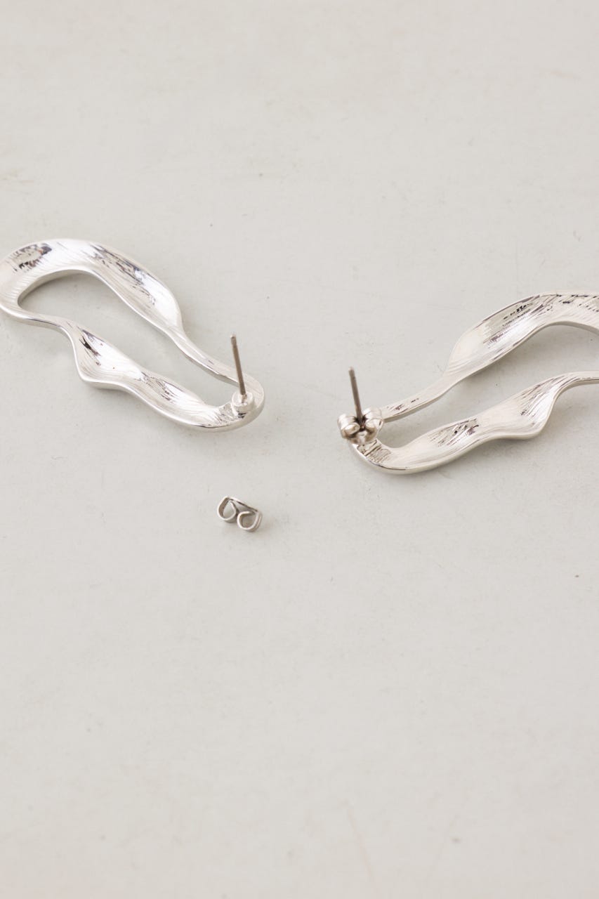 ウェイビーサークルピアス SLV FREE