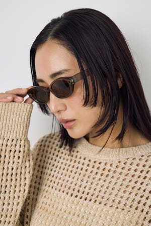 スクエアフレームアイウェア