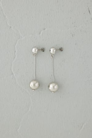 ボールスウィングピアス