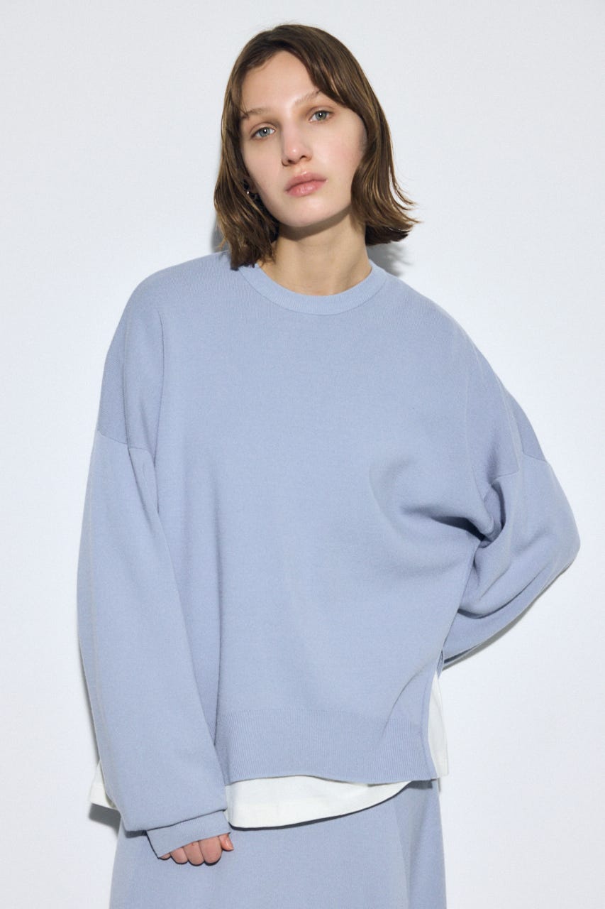 裾スリットニュアンスニットトップス L/BLU FREE