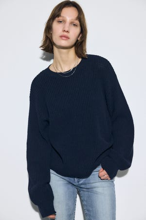 畔編みリラックスニットトップス