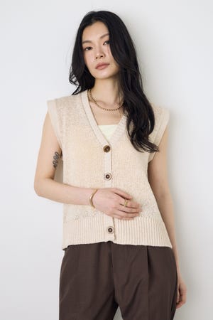 テープヤーンニットジレ