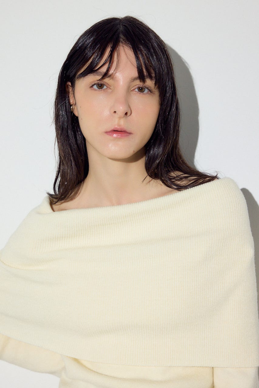 オフショルニットトップス IVOY FREE