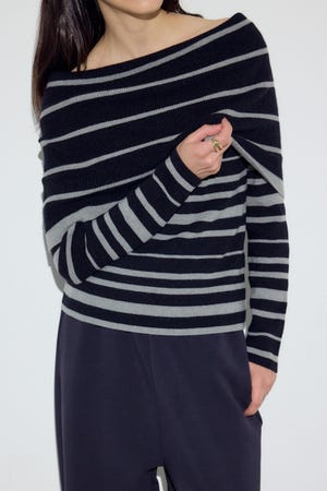 オフショルニットトップス