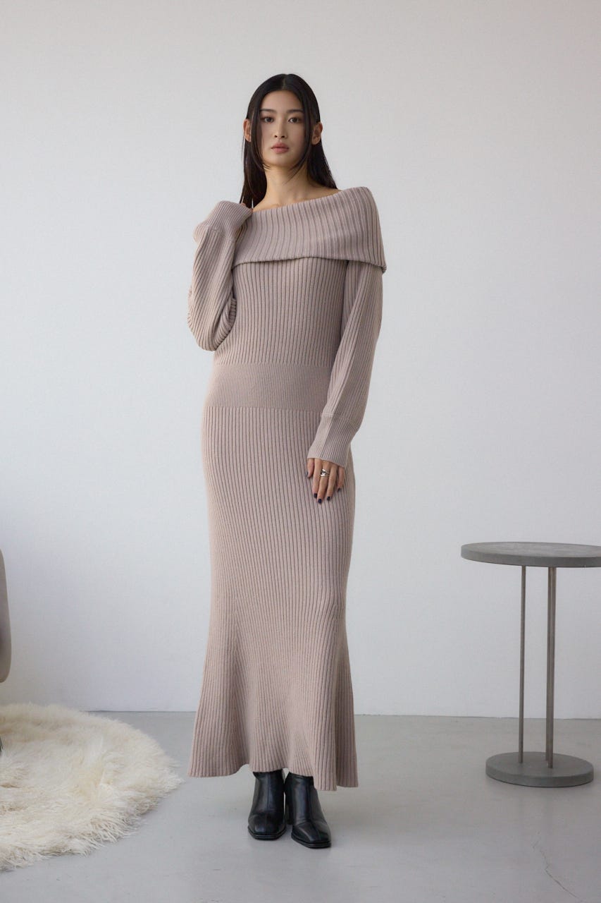 オフショルロングニットワンピース GREIGE S