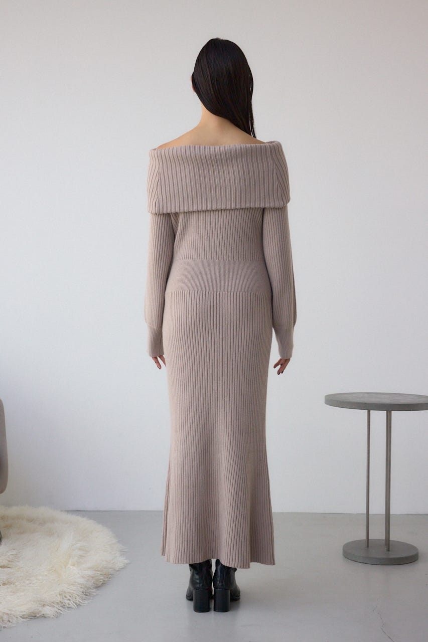 オフショルロングニットワンピース GREIGE S
