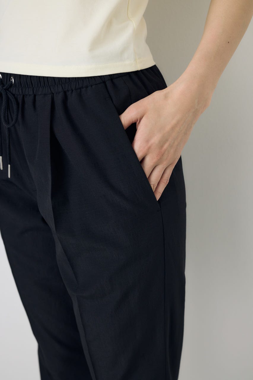 COMFORA AIRピンタックテーパードパンツ BLK M