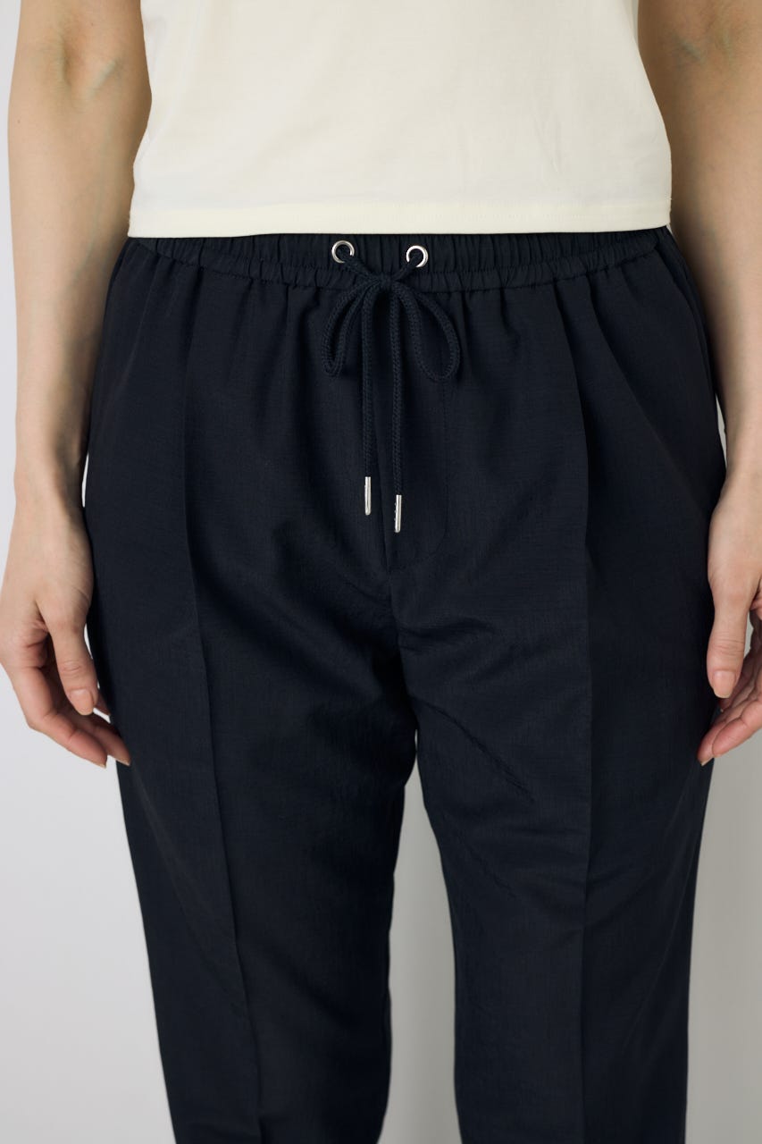 COMFORA AIRピンタックテーパードパンツ BLK M