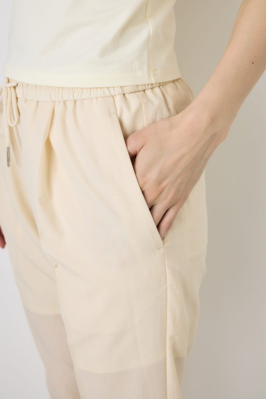 COMFORA AIRピンタックテーパードパンツ IVOY S