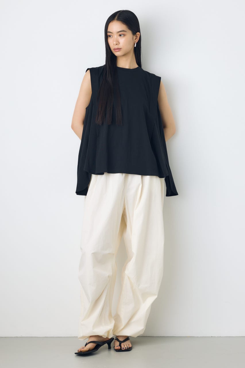 リュクスフローノースリフレアカットトップス BLK M