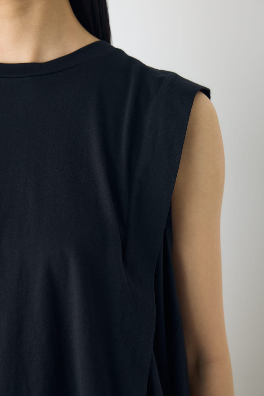 リュクスフローノースリフレアカットトップス BLK M