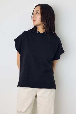 タックスリーブノースリーブパーカー