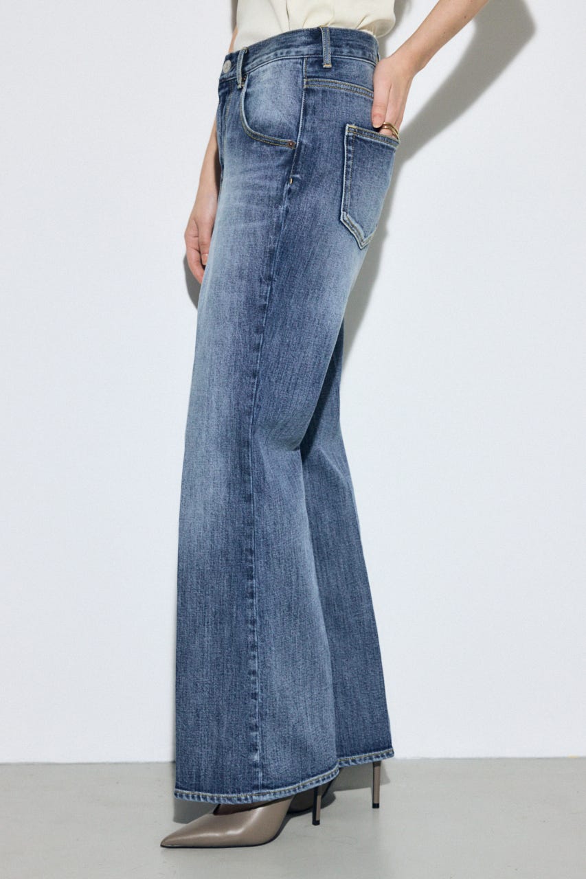 AZUL DENIM センタープレスフレアデニム ロング丈 BLU 27inch