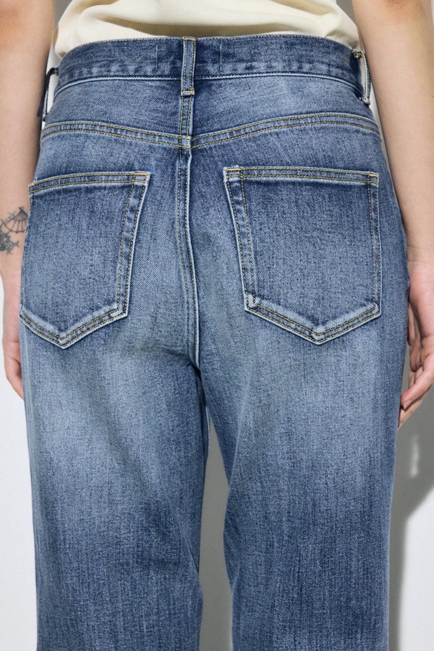 AZUL DENIM センタープレスフレアデニム ショート丈 BLU 25inch