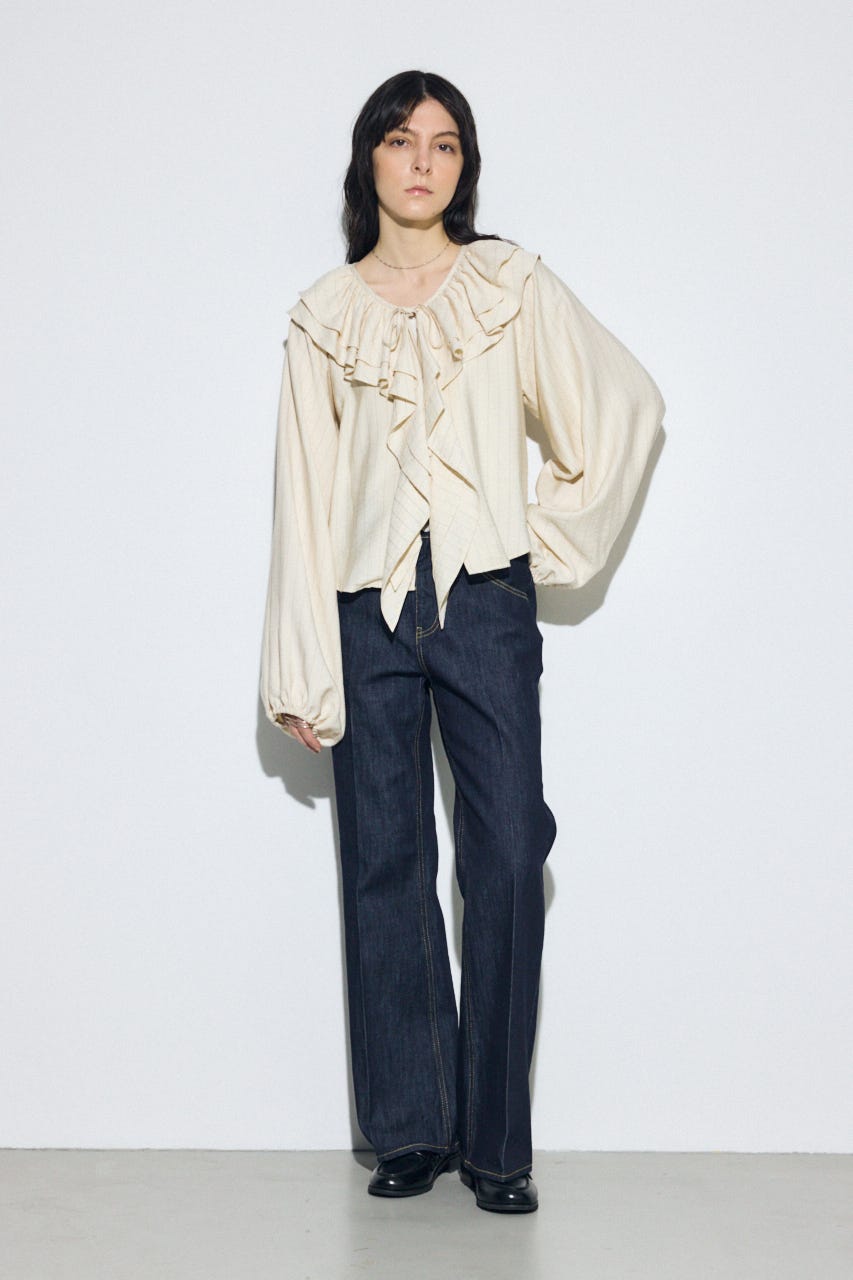 AZUL DENIM センタープレスフレアデニム ショート丈 One Wash 25inch