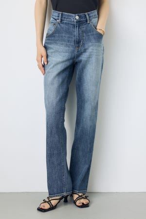 【WEB限定】AZUL DENIM センタープレスストレートデニム ショート丈