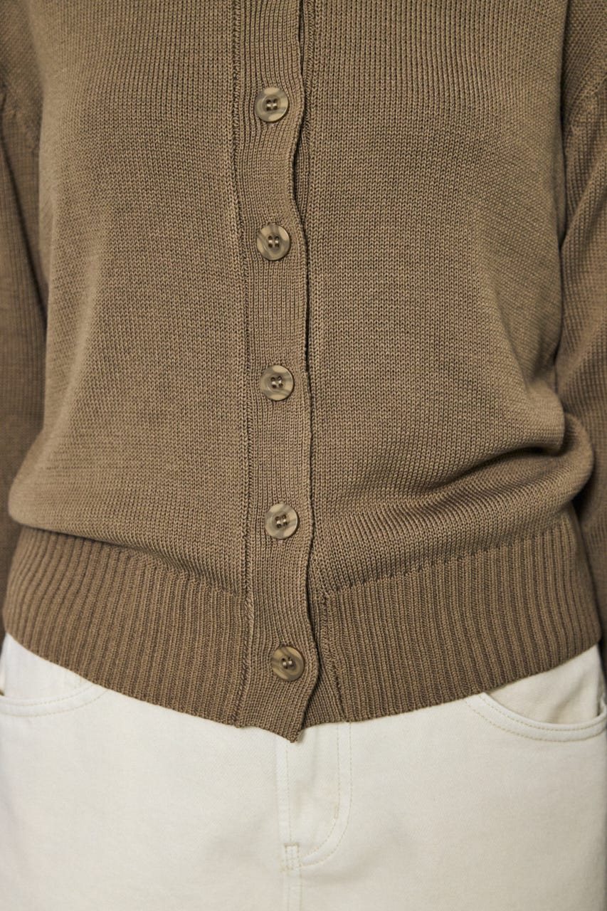 【SS先行アイテム】リネンタッチクルーネックニットカーディガン MOCHA S