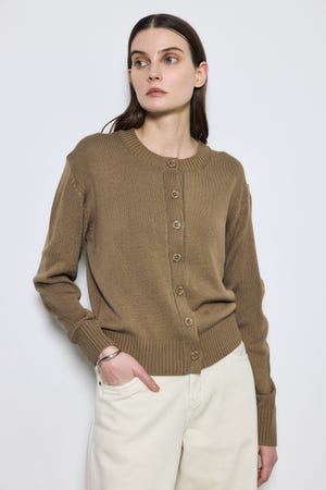 【SS先行アイテム】リネンタッチクルーネックニットカーディガン