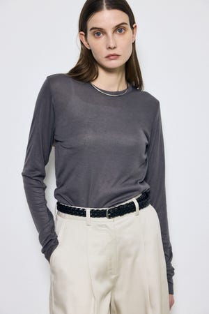 シアー素材ロングTシャツ